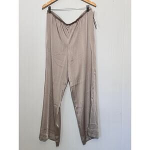 A new Day Taupe Flowing lounge pants XL